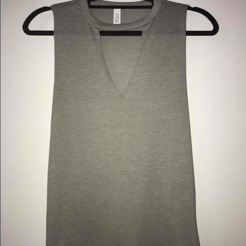 Cutout tank